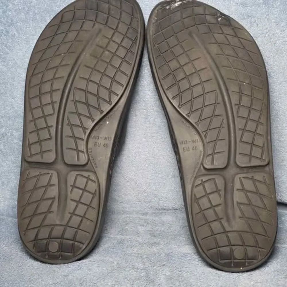 OOFOS Black Slides Mens Size 13